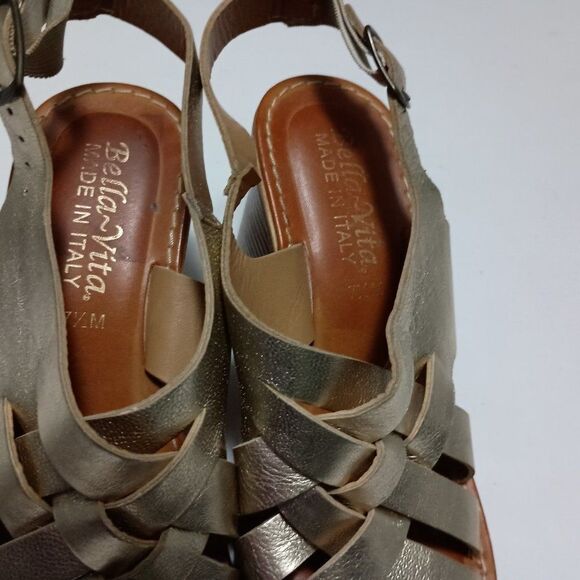 BELLA VITA, Metallic Gold Sandals, Cross Pattern Straps, Upper Leather, Size 7.5 - Picture 4 of 8